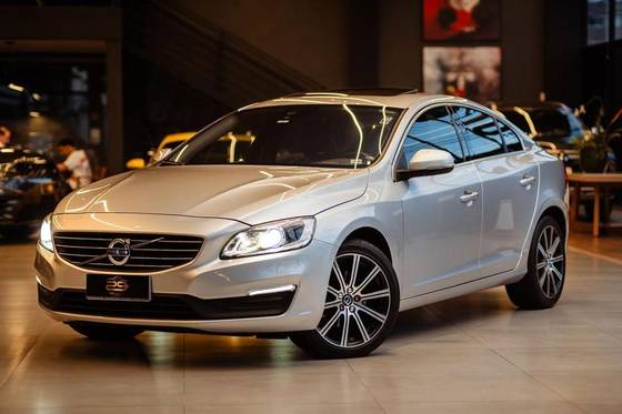 VOLVO S60 2.0 T5 KINETIC 16V TURBO GASOLINA 4P AUTOMÁTICO